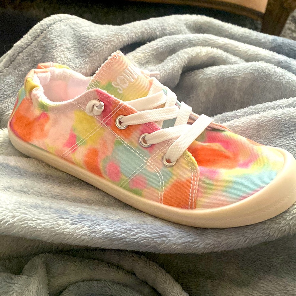 Rainbow tie dye super foam, slip on shoe